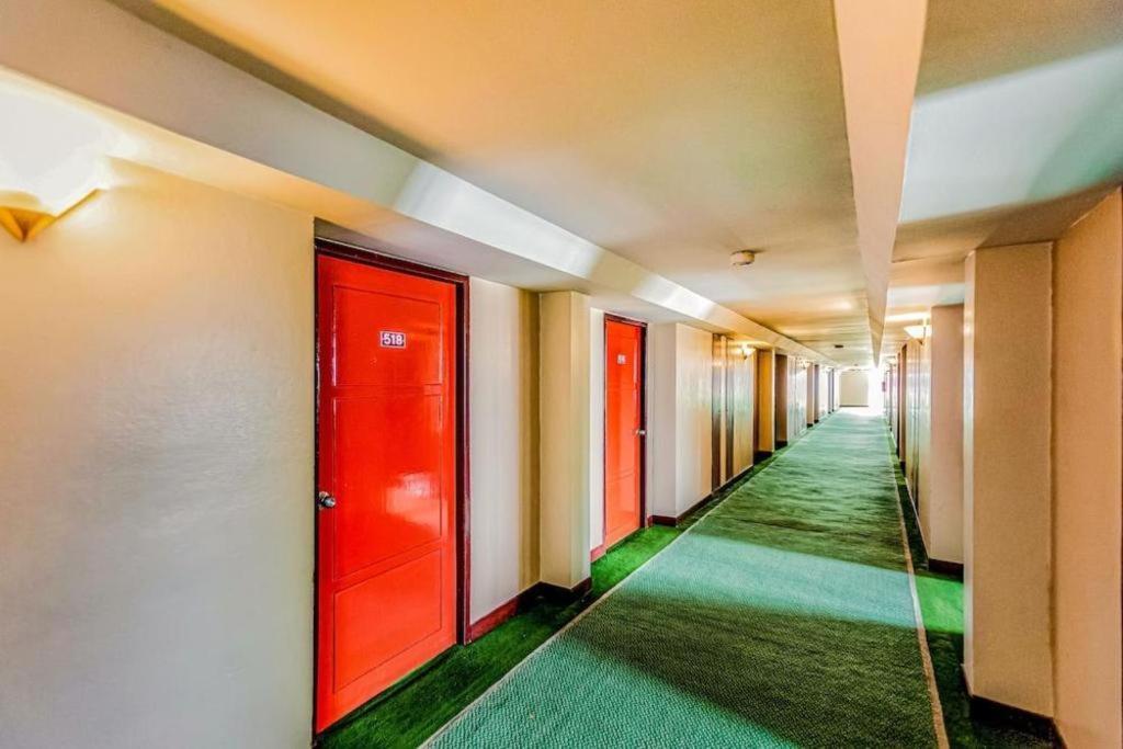 Oyo 441 Grand Thara Hotel Сураттхани Экстерьер фото